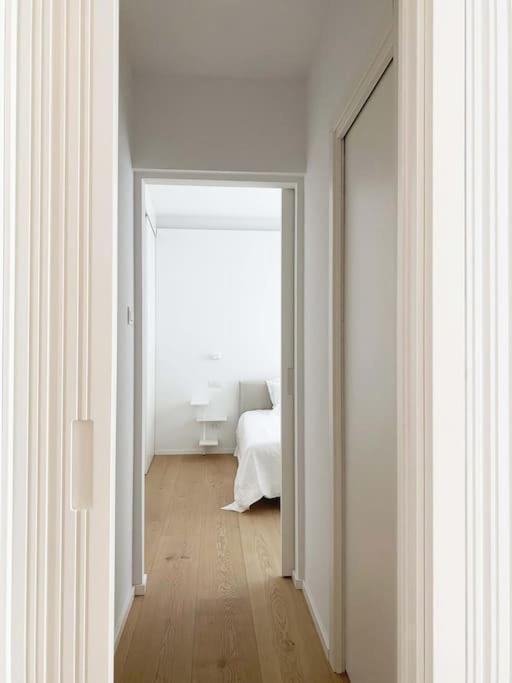 The Window On The Theatre And The Cathedral - Luxury Apartment Como Exterior foto