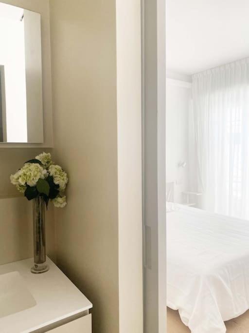 The Window On The Theatre And The Cathedral - Luxury Apartment Como Exterior foto