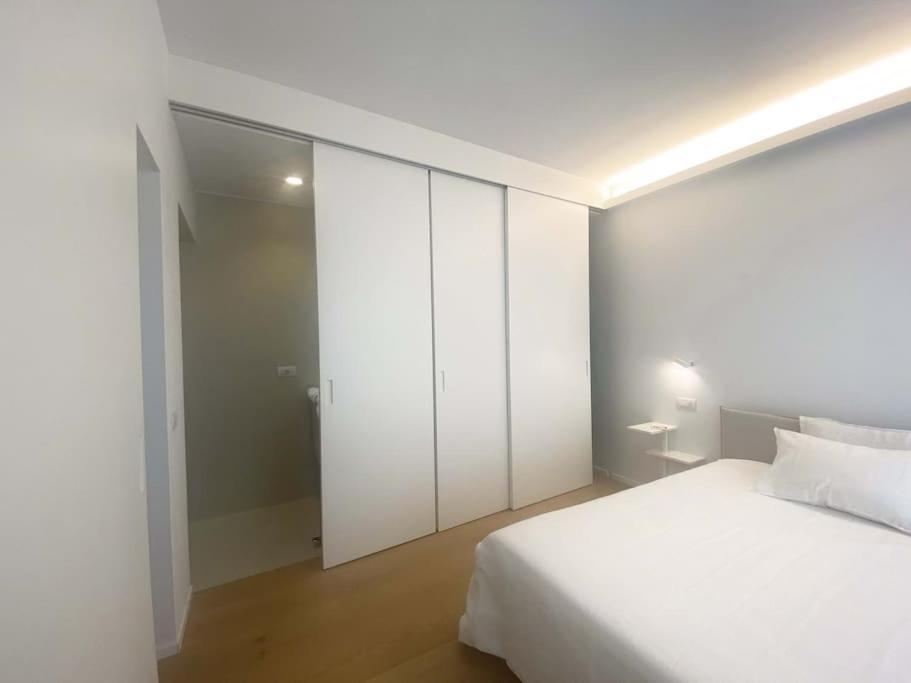 The Window On The Theatre And The Cathedral - Luxury Apartment Como Exterior foto